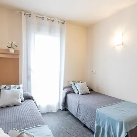 Residencia Universitaria Campus Del Mar *