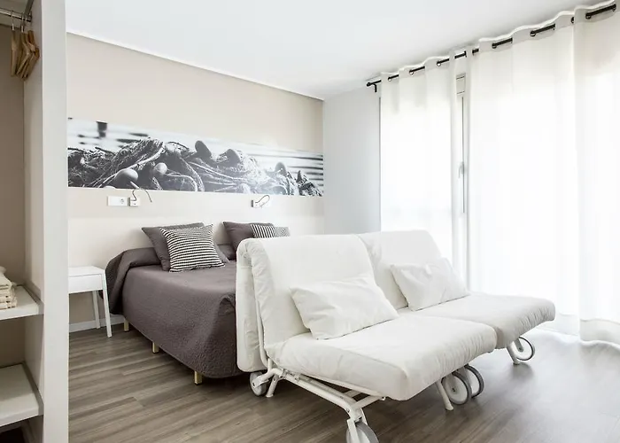 Residencia Universitaria Resa Campus Del Mar شقة *