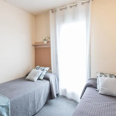 Residencia Universitaria Campus Del Mar Apartamento *